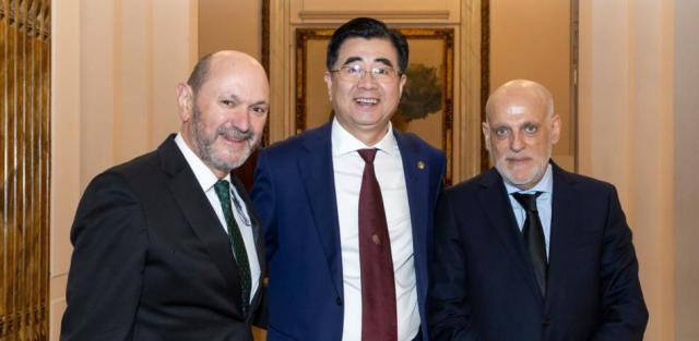 乐鱼体育-西甲联盟主席支招：中国足球距离世界顶尖差在哪里